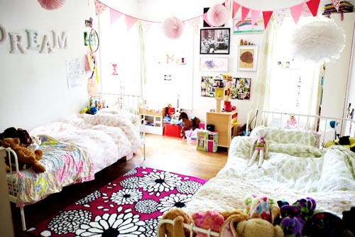 christine girls room