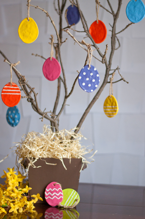 húsvéti dekorációs ötlet gyerekekkel
